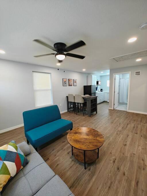 Lovely Unit Central Location St. Petersburg Esterno foto